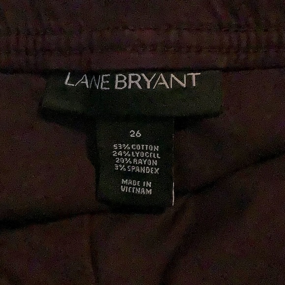 Lane Bryant Eggplant Capri Jeans w/ Zipper Accent - Picture 5 of 6